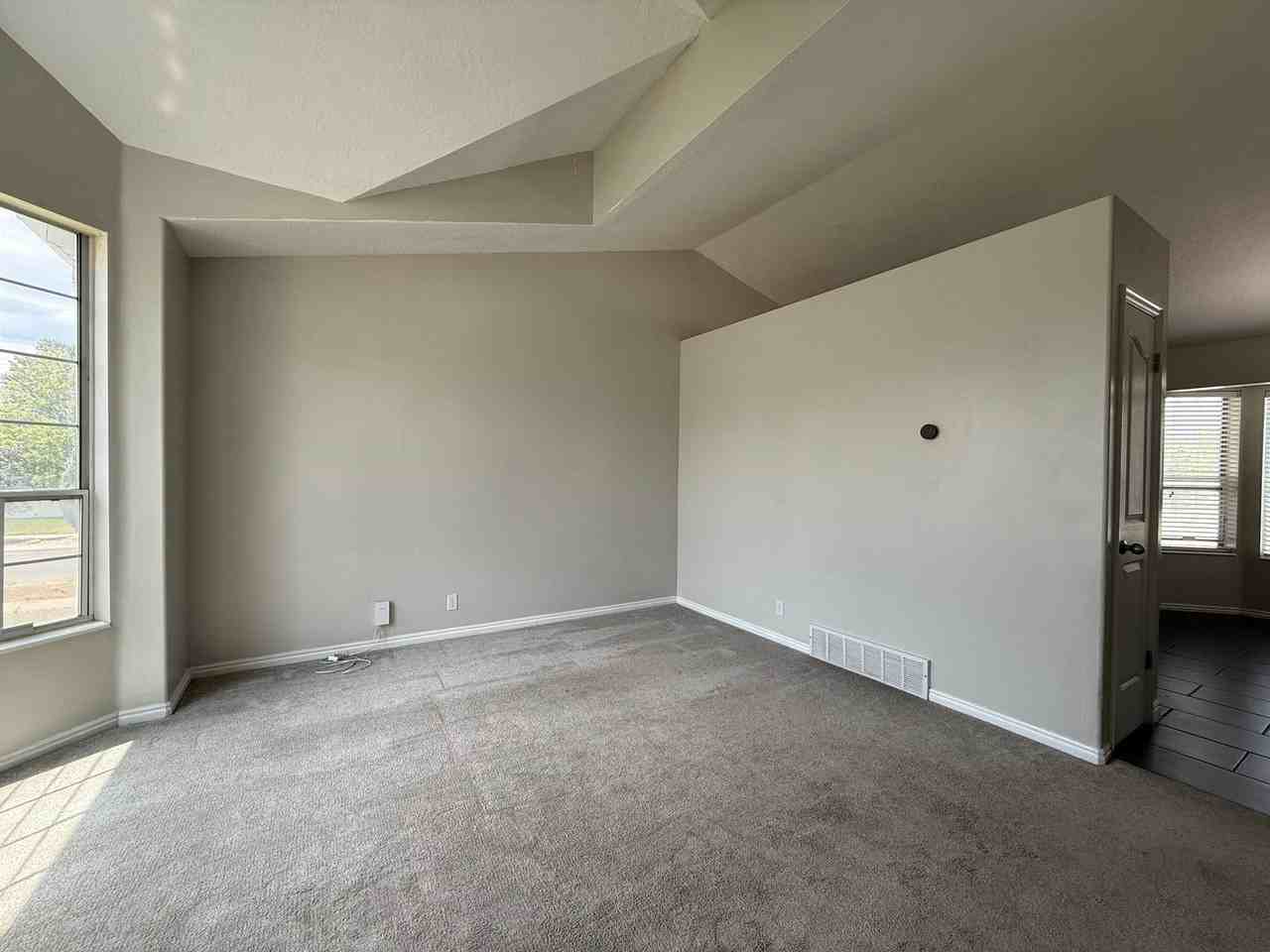 979 E Blue Heron Cir - Photo 6 of 17