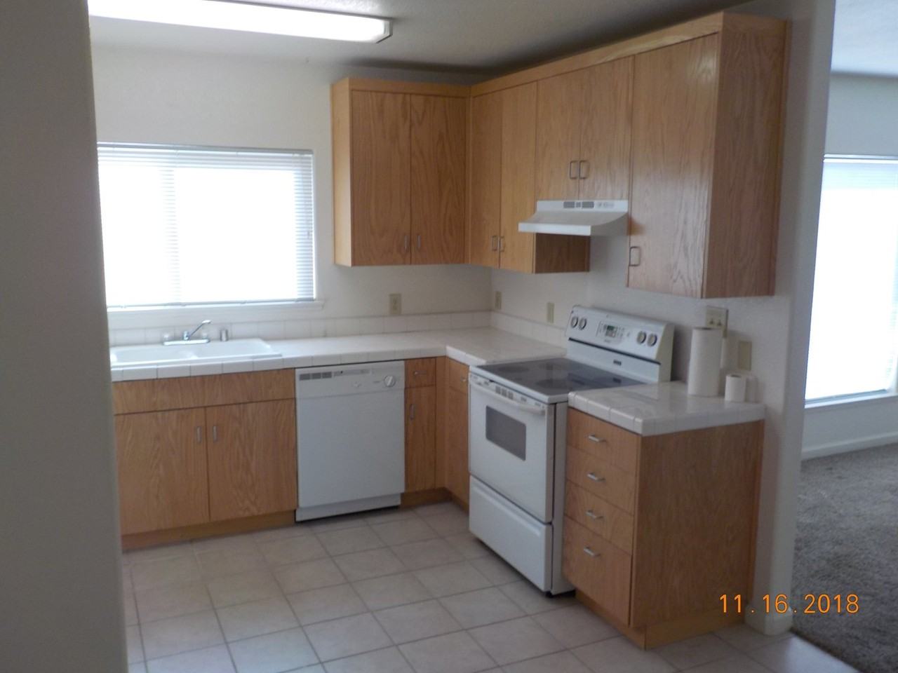 502 14th St - Photo 7 of 17