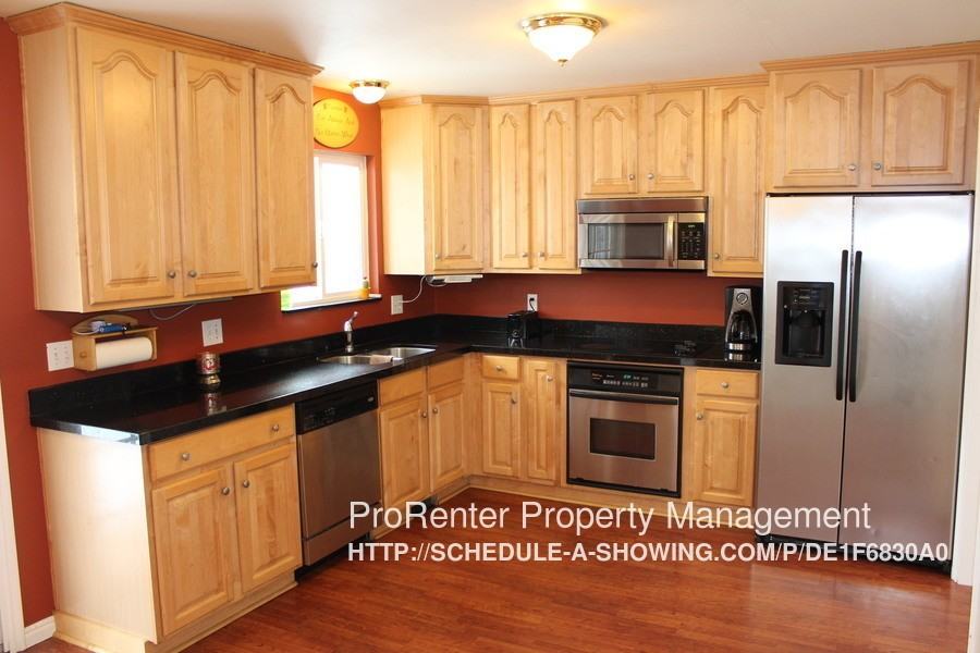 460 E 650 S - Photo 3 of 20