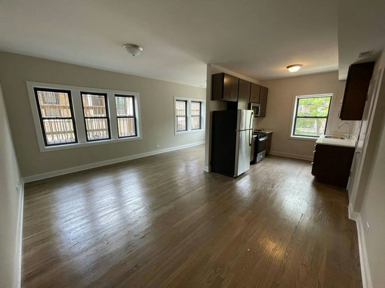 3407 West Fullerton Avenue, Unit 2c - Photo 2 of 9