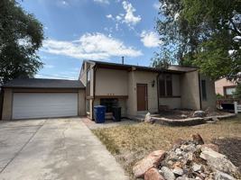 featured image of 680 E Malibu Dr