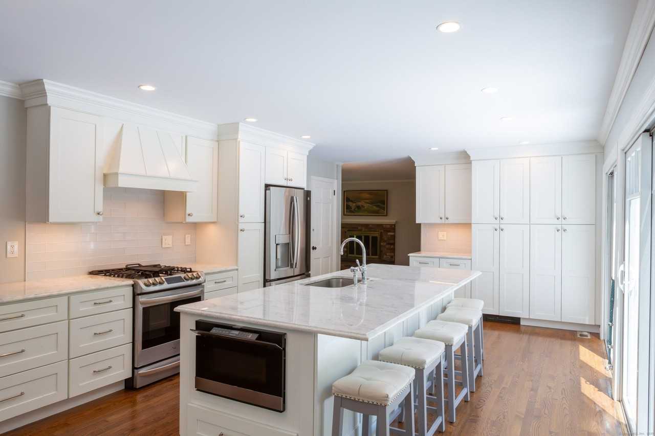 161 Foggwood Rd - Photo 5 of 34