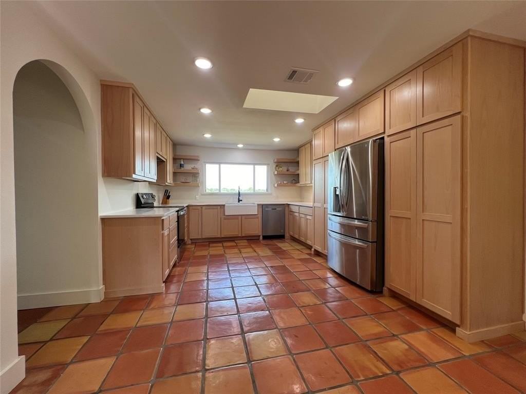 5105 Circle Ridge Dr W - Photo 4 of 32