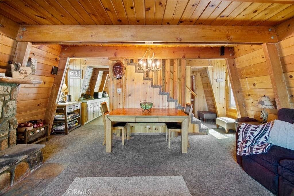 1124 Club View Dr - Photo 3 of 15