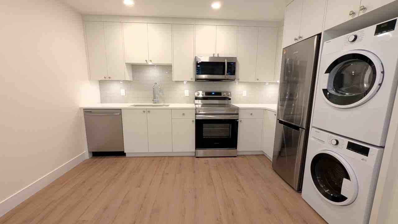 276 West 21st Avenue - Photo 2 of 9