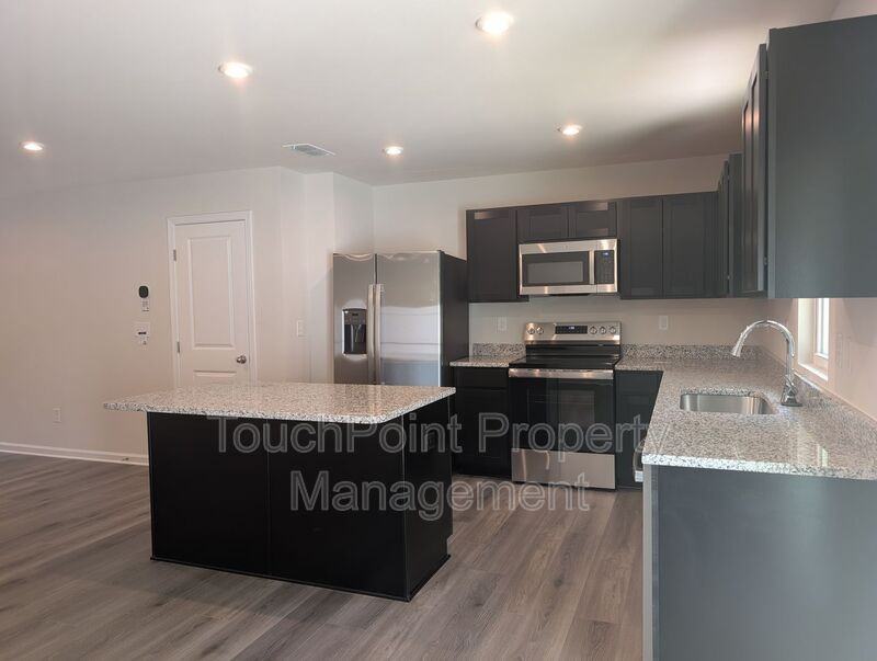 2019 Stephens Farm Dr - Photo 3 of 20