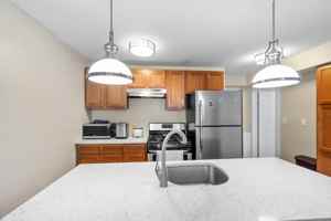 featured image of 1107 E Genesee St