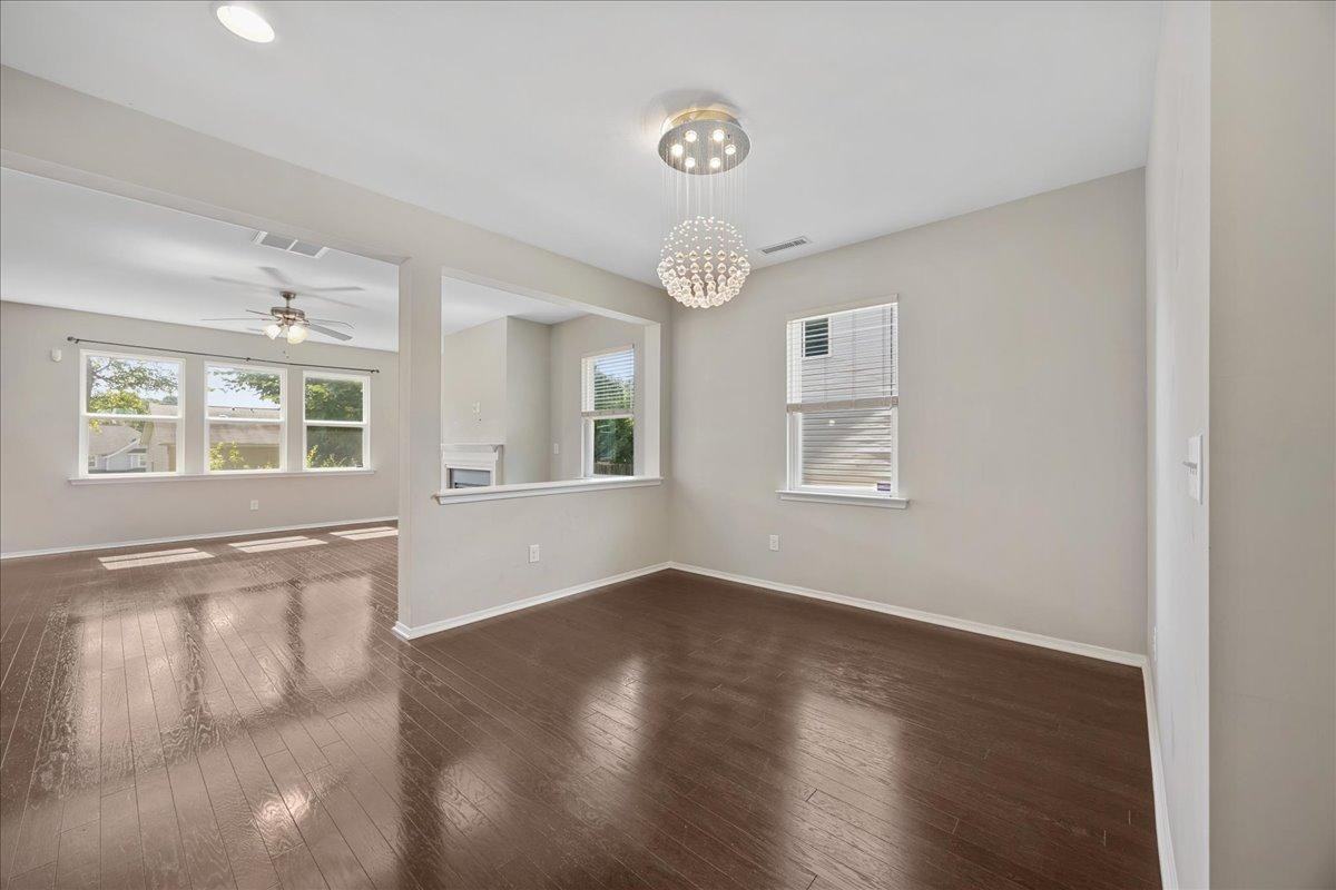 5600 Yorkwood Dr - Photo 4 of 31