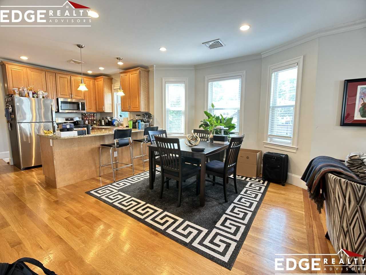 9A Montfern Ave - Photo 2 of 14