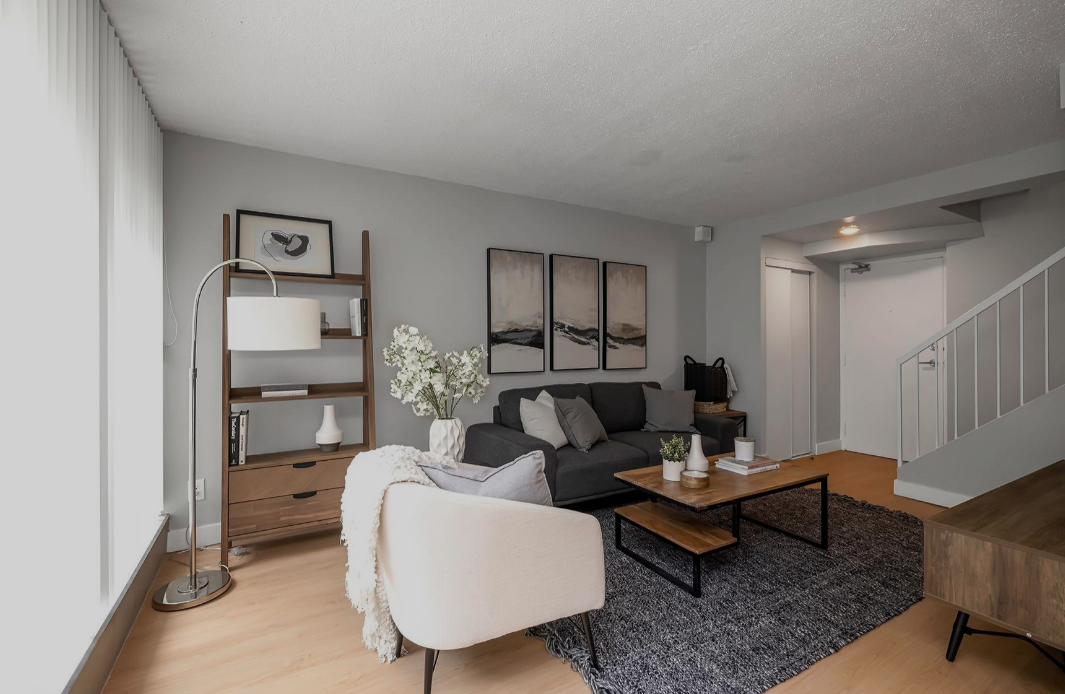 50 Mooregate Crescent - Photo 2 of 23