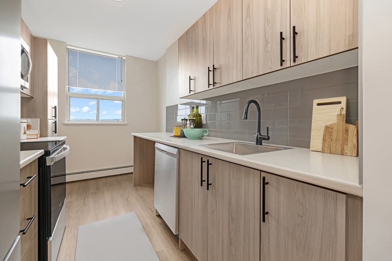 44 Glen Road - Photo 2 of 30