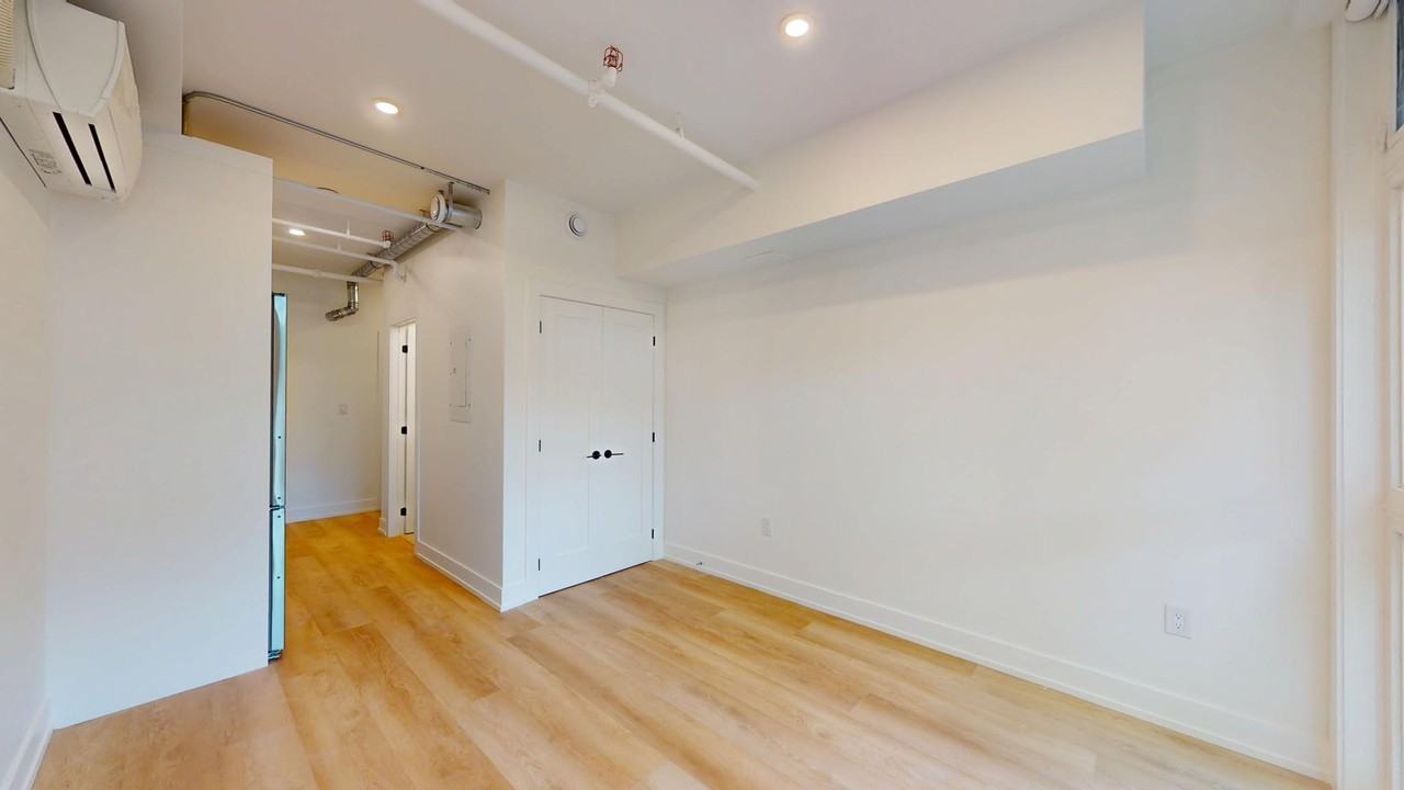 656 Annette Street #102 - Photo 5 of 19