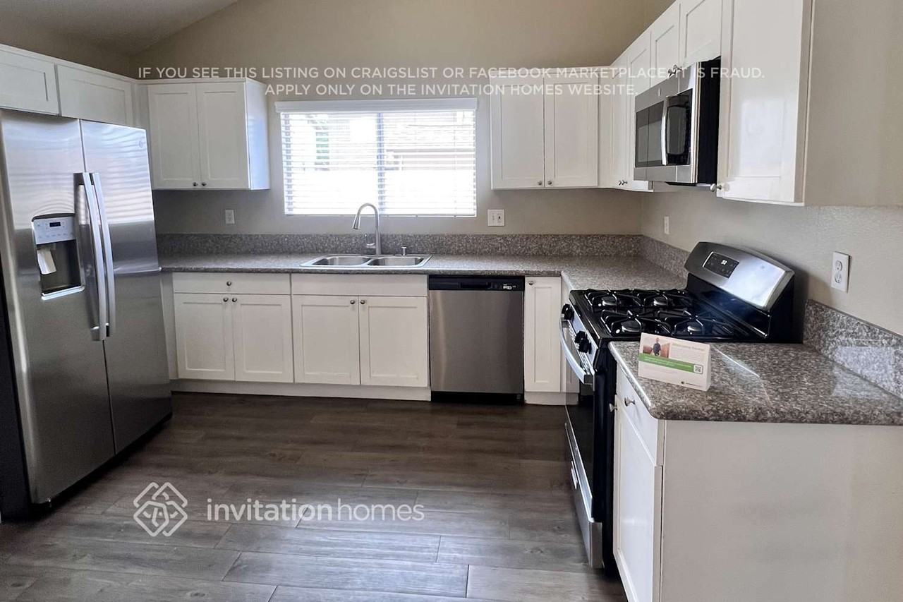 383 Cavos Way - Photo 5 of 15