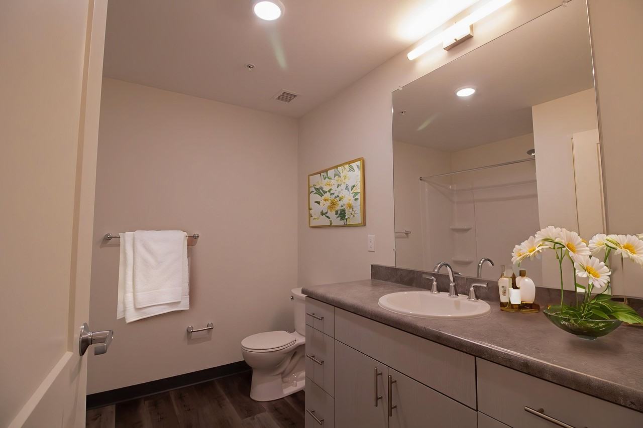 60 Harper - Photo 4 of 13