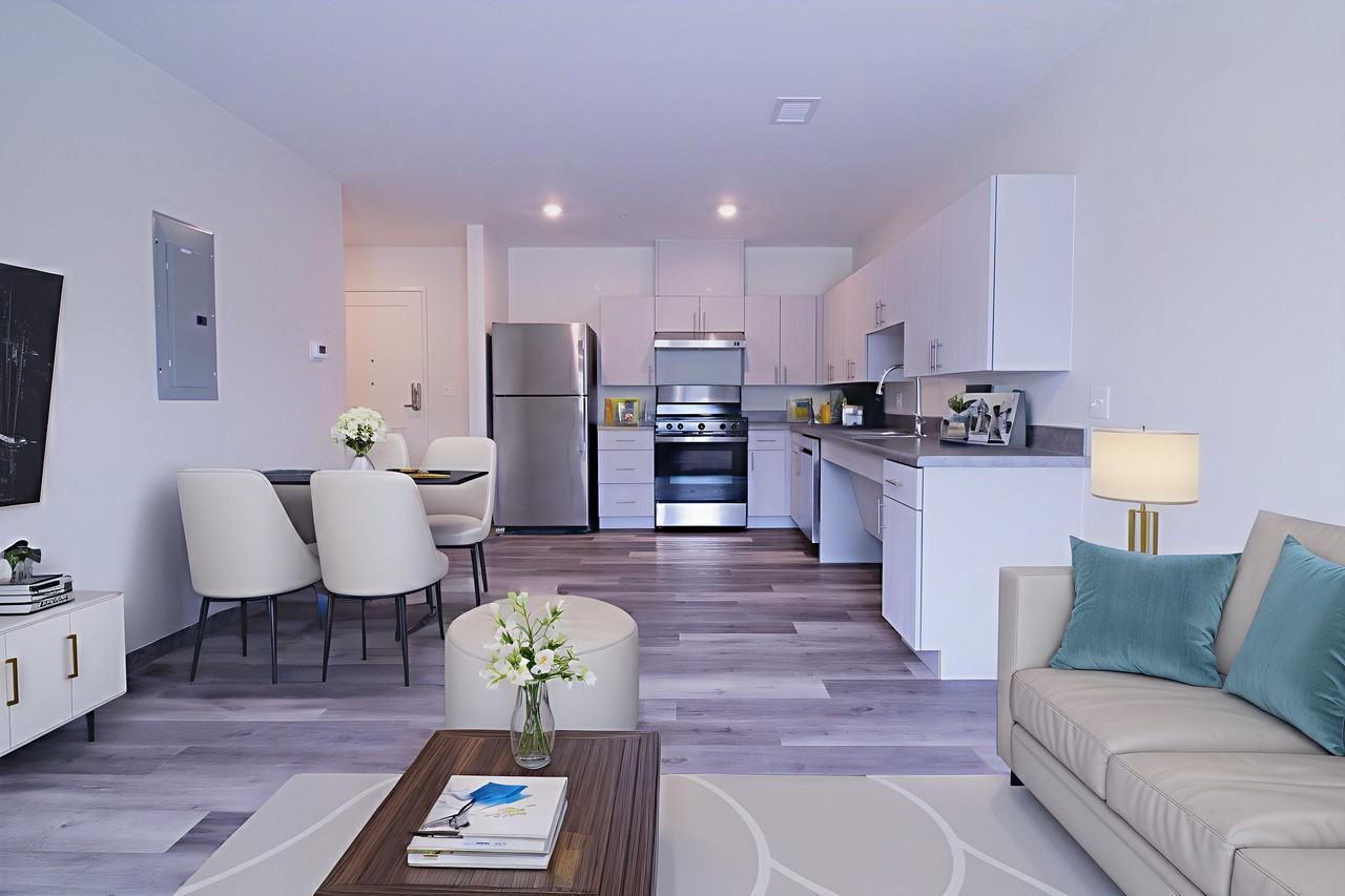 60 Harper - Photo 7 of 13