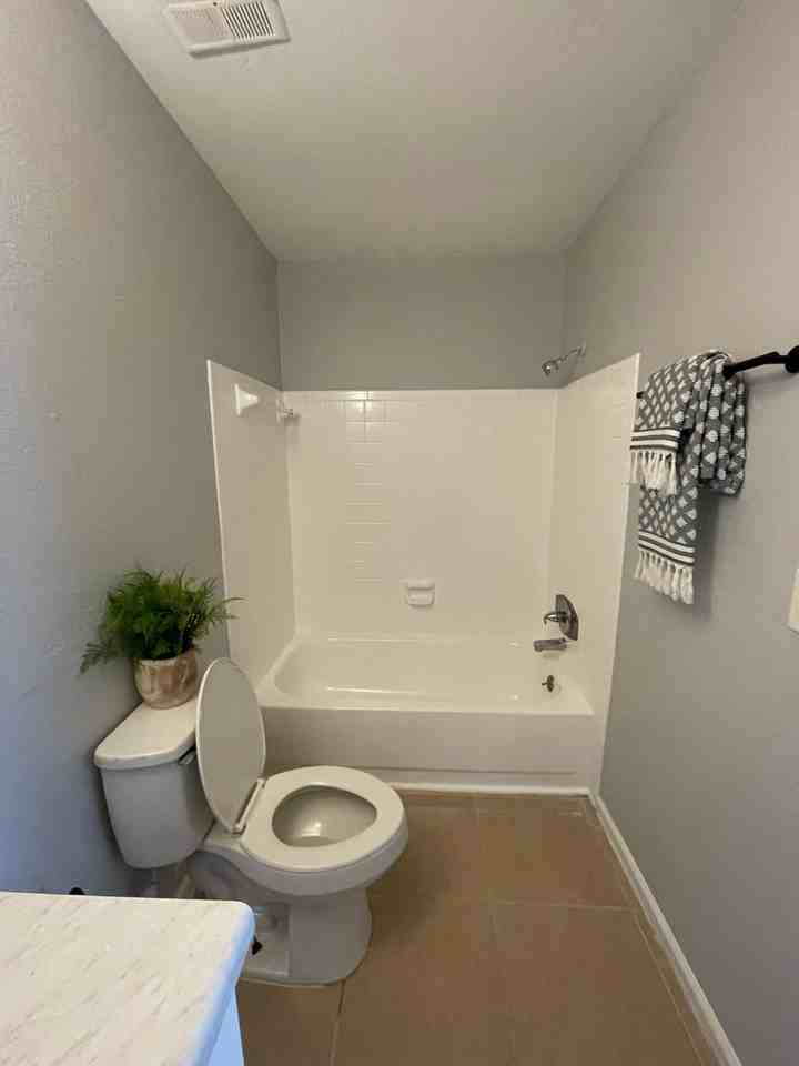 1380 Ocala Road #E1 - Photo 7 of 10