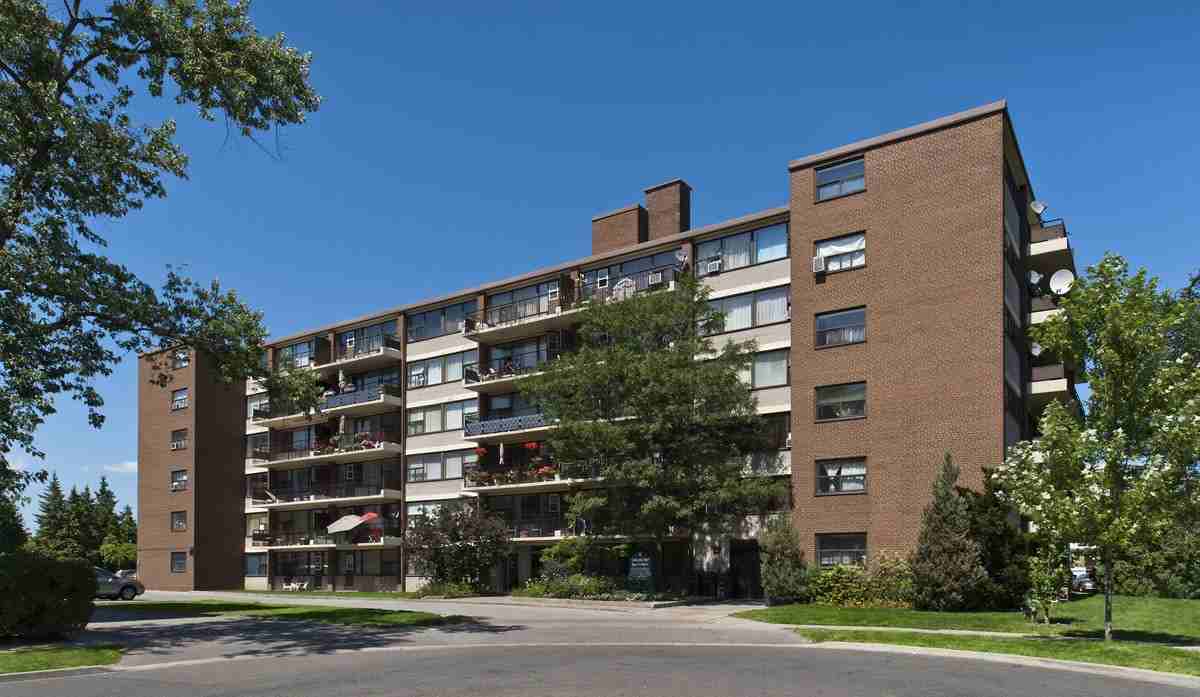 Grandstand Place - Photo 2 of 11