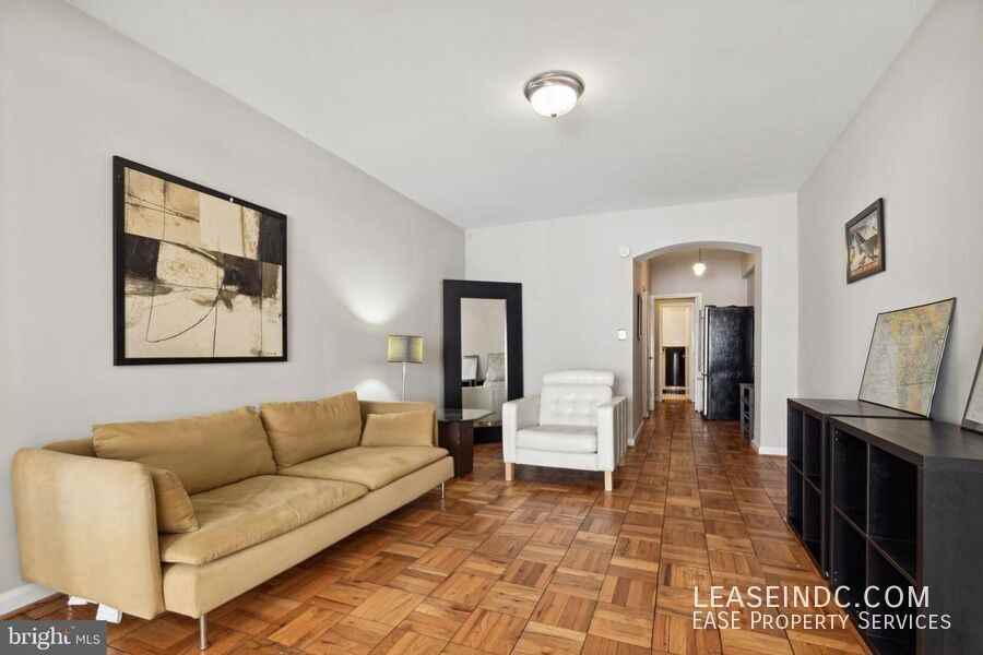 1 Scott Cir Nw #502 - Photo 4 of 20