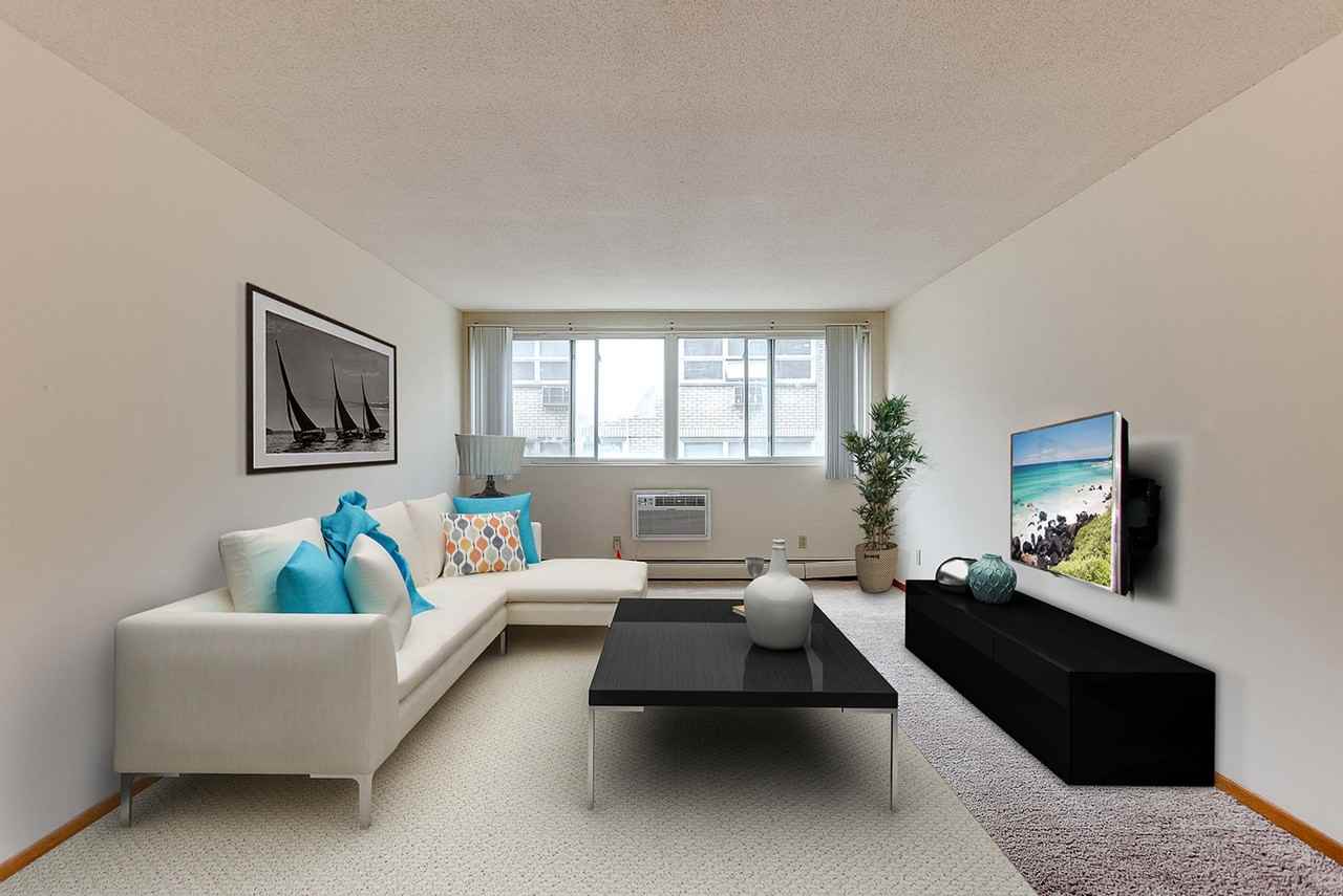 2435 Pillsbury Apartments - Photo 3 of 26