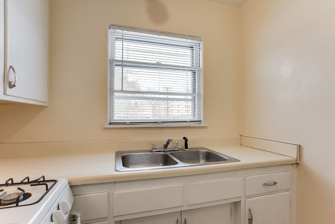 123 W 26th Street Apartments - Photo 7 of 22