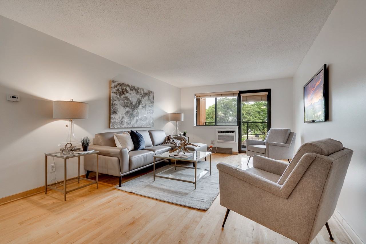 311 Kenwood Apartments - Photo 6 of 49