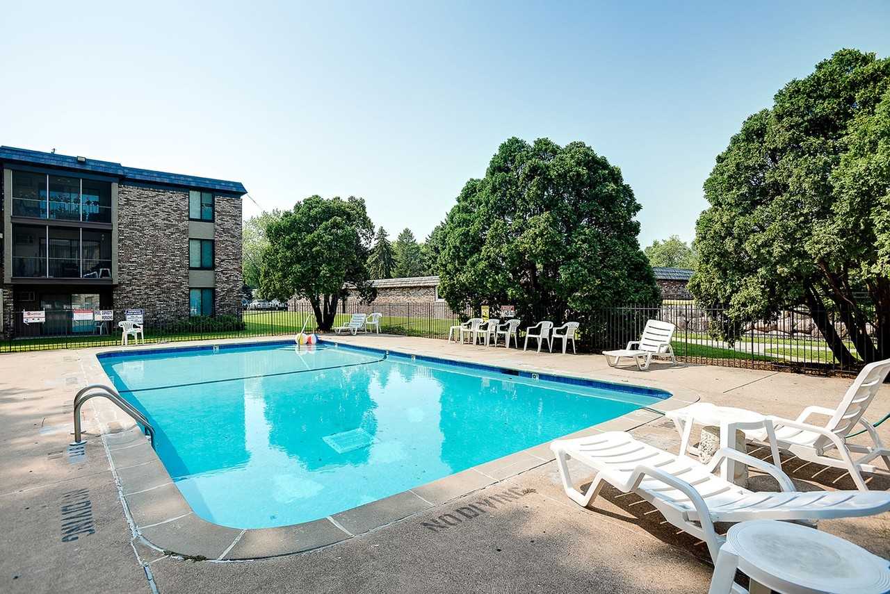 Cedar Commons Apartments - Photo 3 of 15