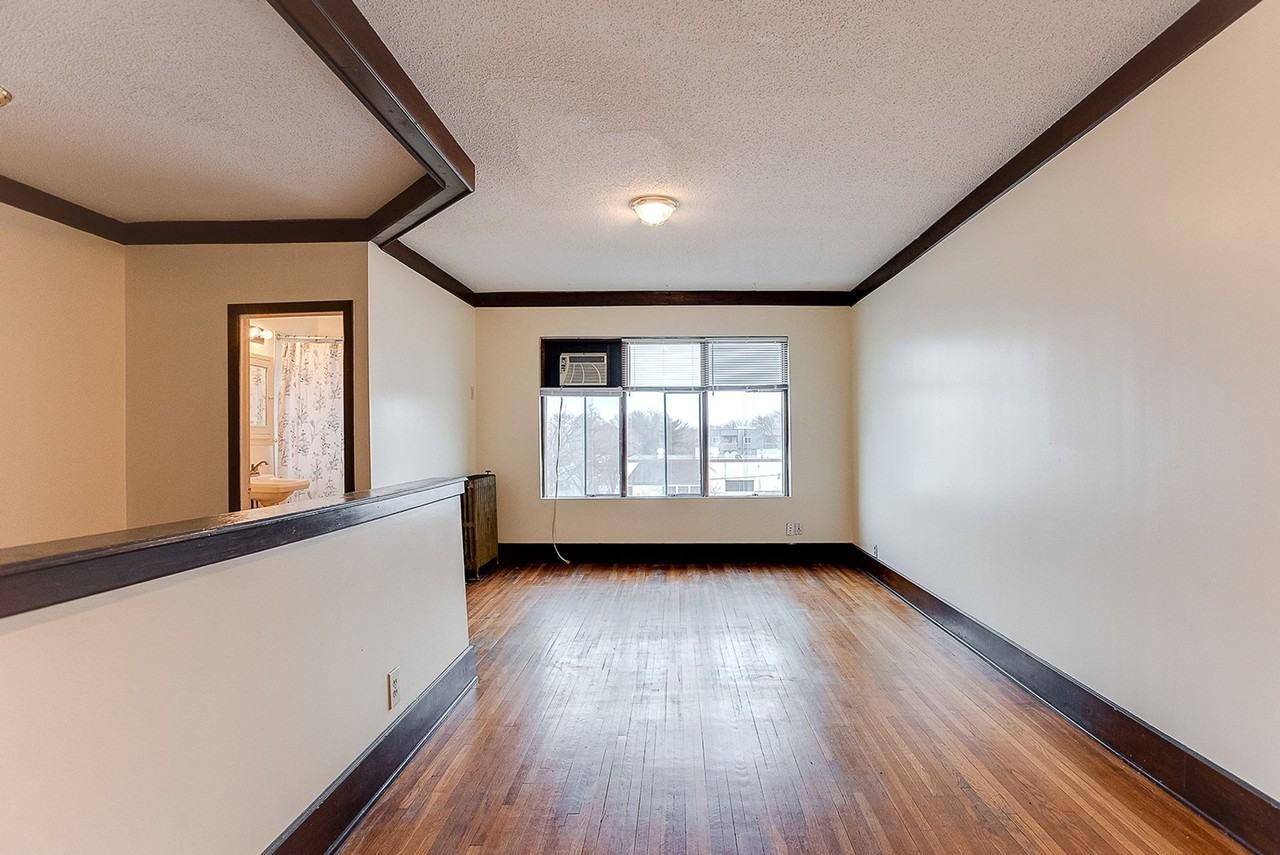 Lakesbury Apartments | Leasing Studio, Alcove, & 1 - Photo 2 of 46