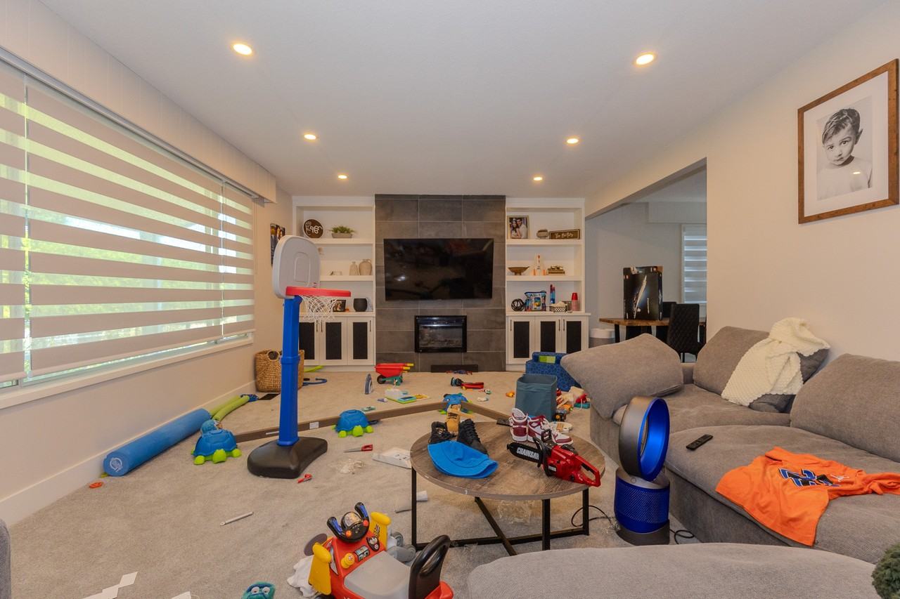 29872 Townshipline Rd - Photo 3 of 36