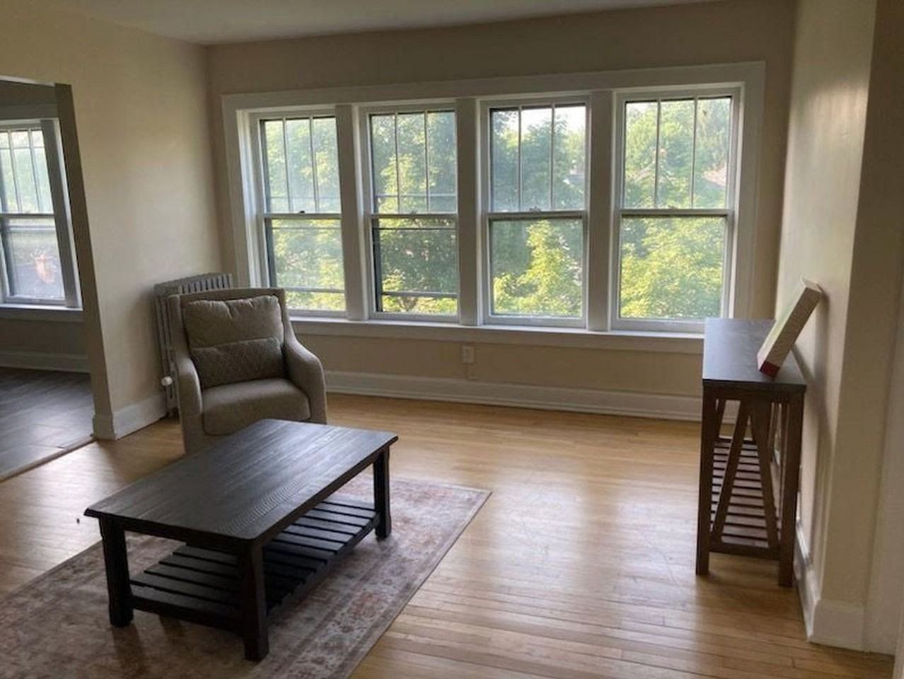 Huntley - Photo 3 of 22