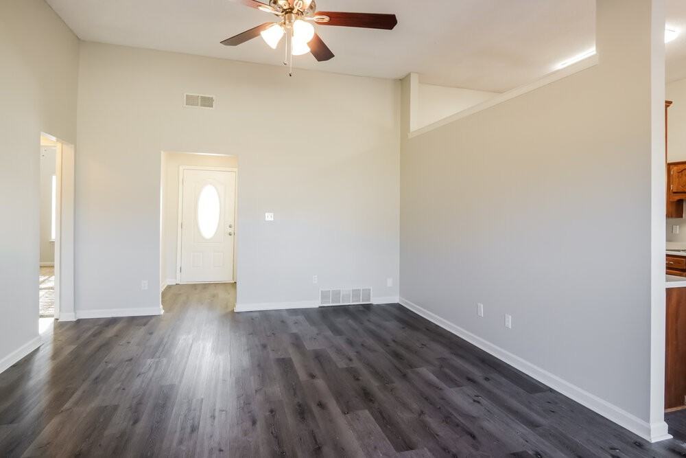 7772 Bramble Ln - Photo 6 of 16