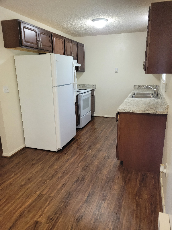 228 Glenda Dr #2 - Photo 4 of 17