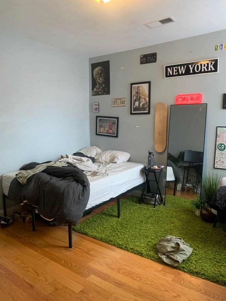 186 Kelton St - Photo 6 of 21