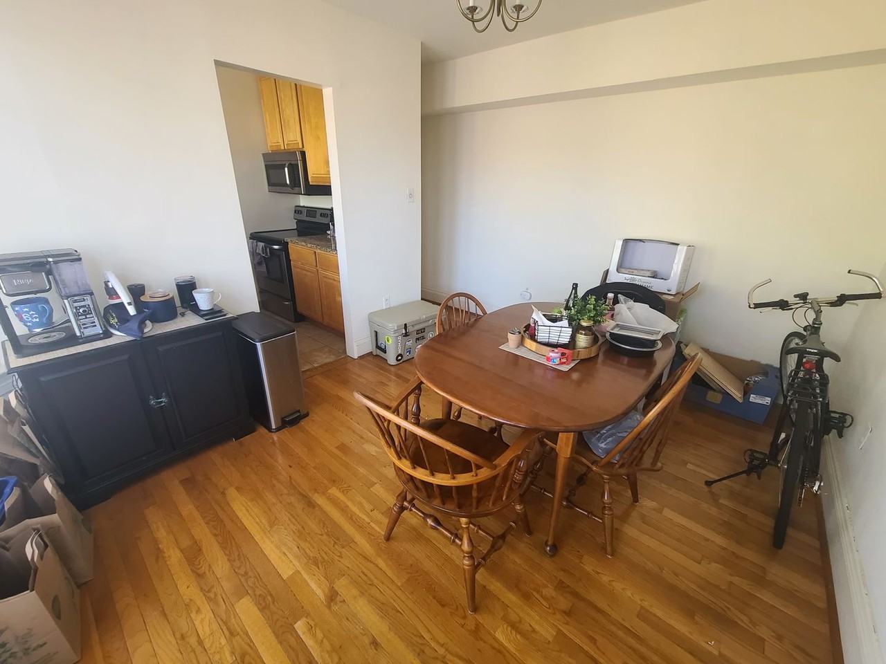 1740-42 1740-42 Green Street AKA 567 N. 18th St. #35 - Photo 3 of 19