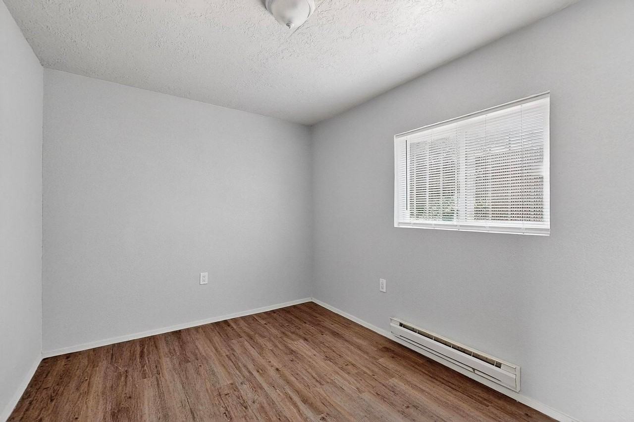 5817 Central Avenue NW - Photo 7 of 33