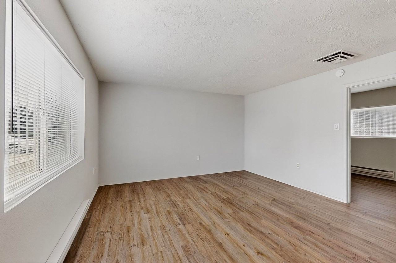 5817 Central Avenue NW - Photo 6 of 33