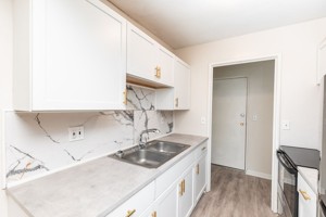 featured image of 1632 Linden Dr