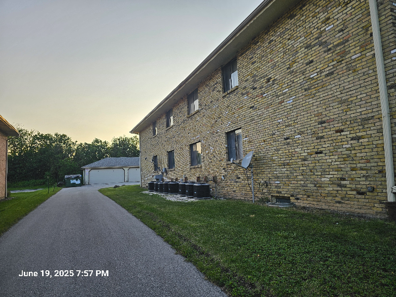 4231 N 104th St #5 - Photo 2 of 20