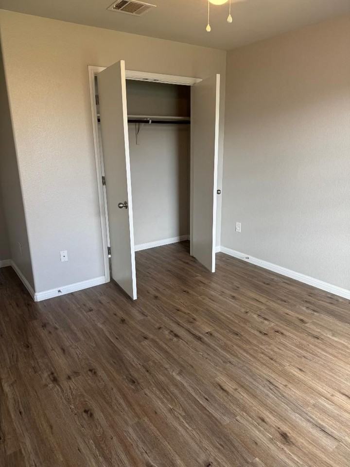 232 Triumph Rd - Photo 4 of 28