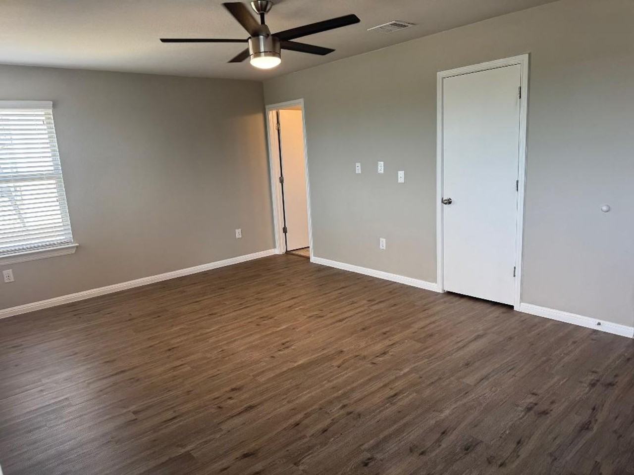 232 Triumph Rd - Photo 7 of 28