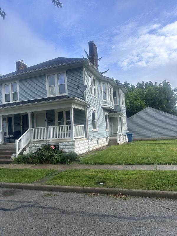 210 E Dallas St - Photo 2 of 12