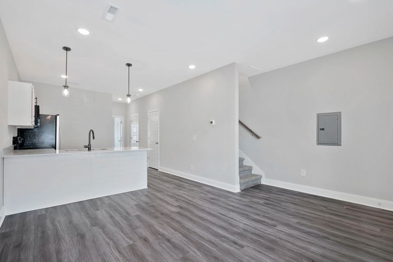 Needmore Creek Townhomes - Photo 5 of 27