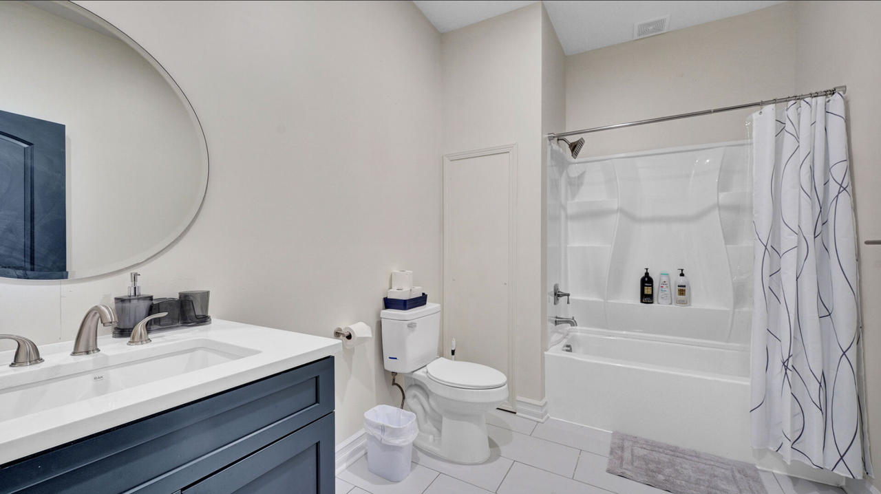 507 Niagara Apartments - Photo 2 of 32