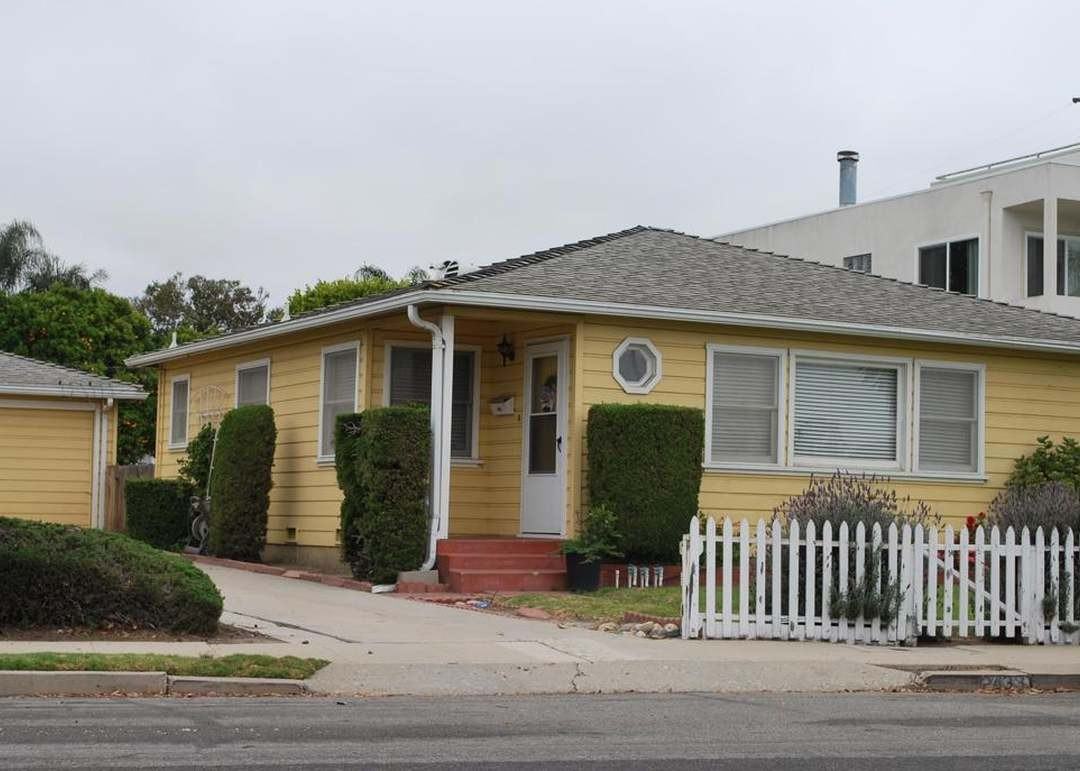 2433 Channel Dr #NA - Photo 2 of 12