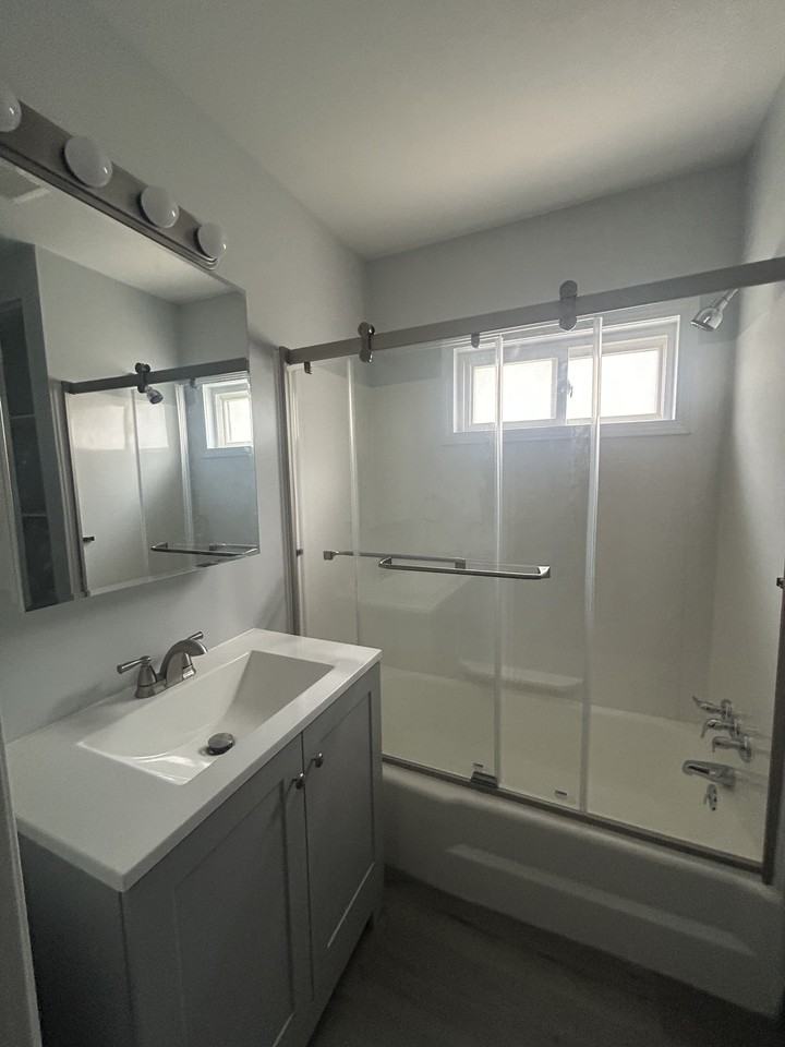 1605 3rd Ave #1 - Photo 6 of 17