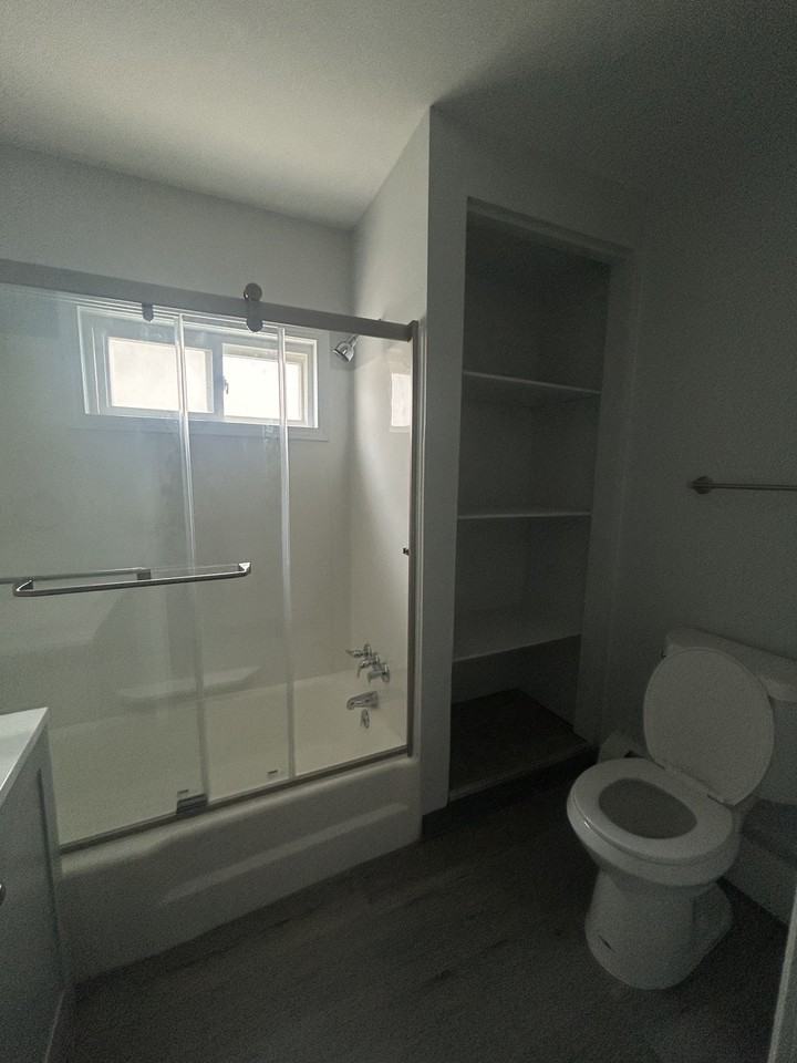 1605 3rd Ave #1 - Photo 7 of 17