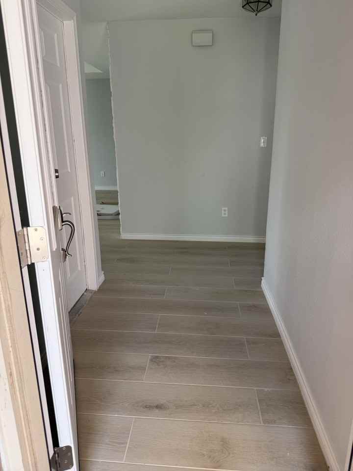 2101 Winston Dr #NA - Photo 3 of 32