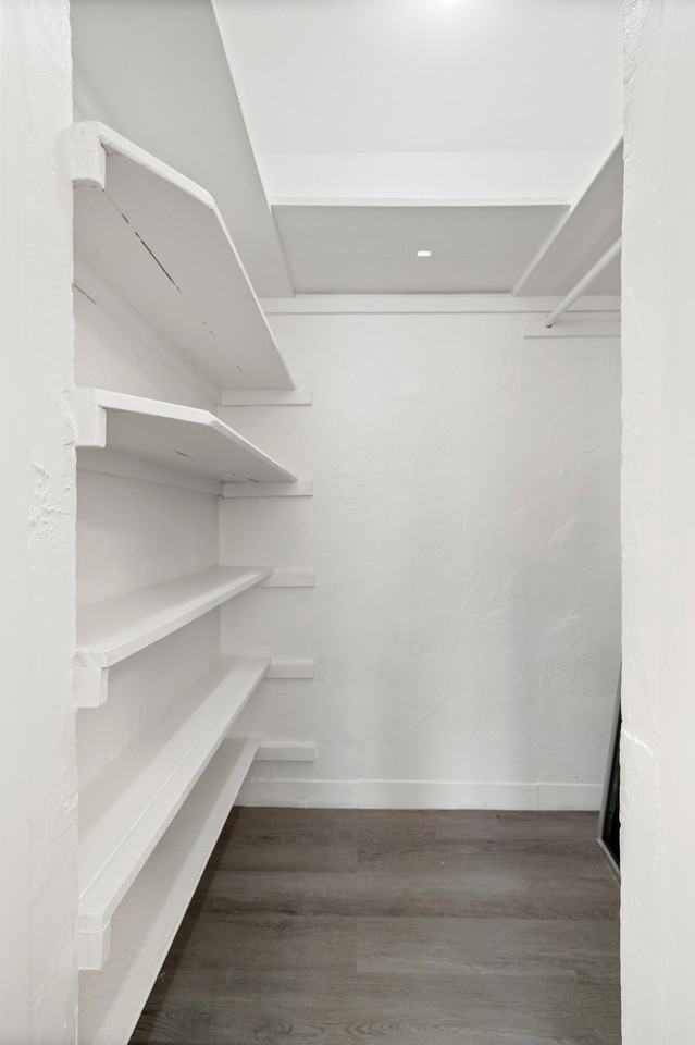 919 1/2 16th Ave N #1 - Photo 5 of 18