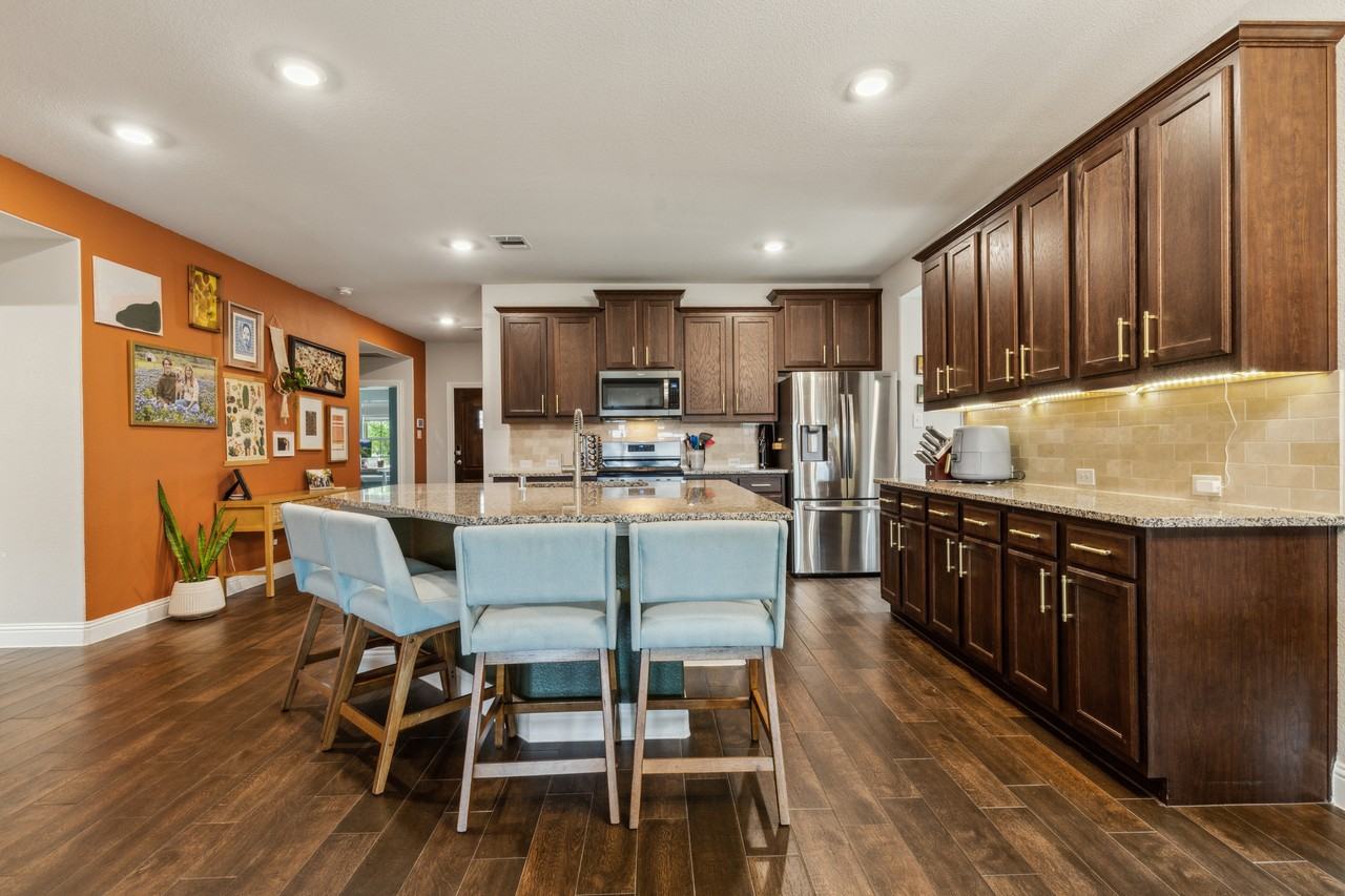 4018 Woodford Dr #NA - Photo 5 of 25