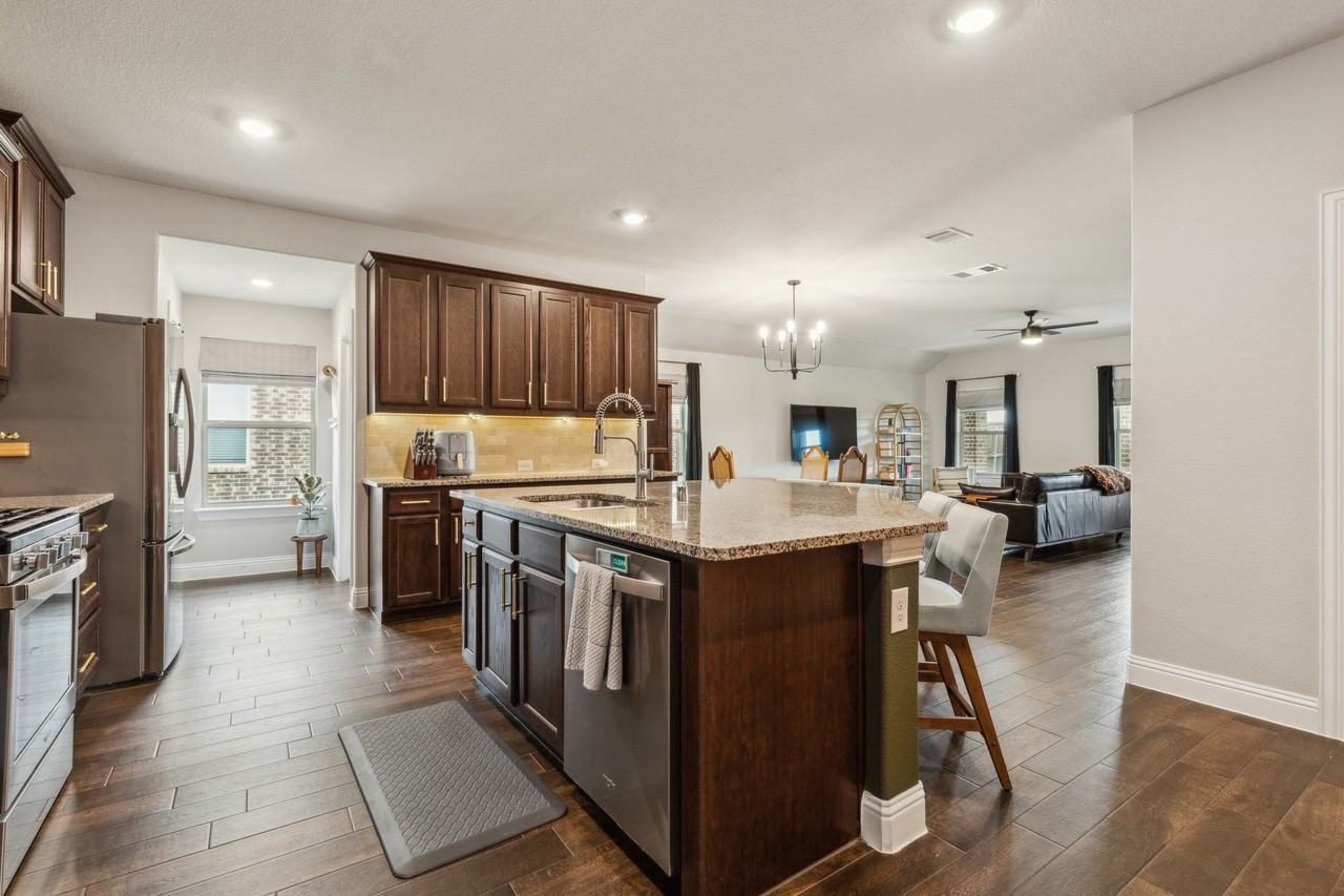 4018 Woodford Dr #NA - Photo 7 of 25