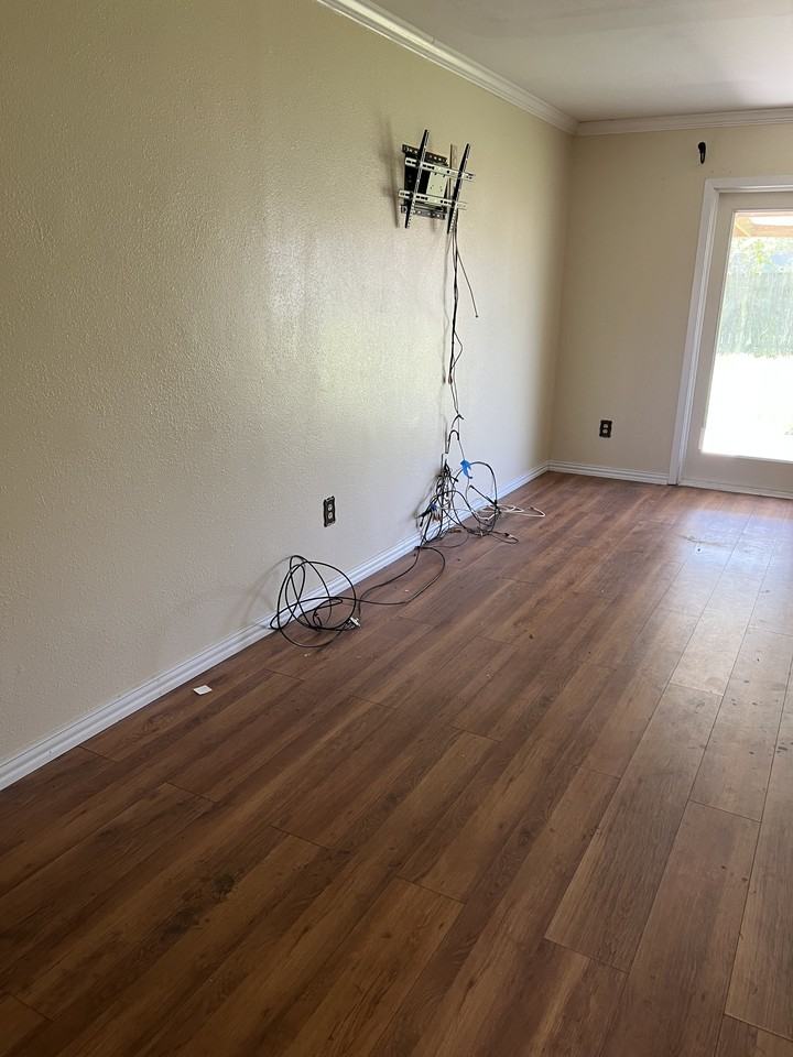 705 Harold Ln #NA - Photo 7 of 9